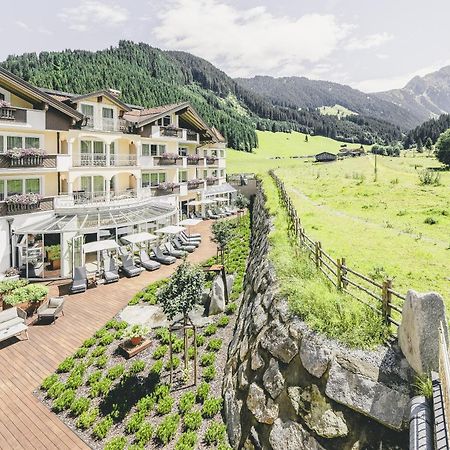Traumhotel Alpina Superior --Yoga Und Ayurvedahotel (Adults Only) Gerlos Exterior photo
